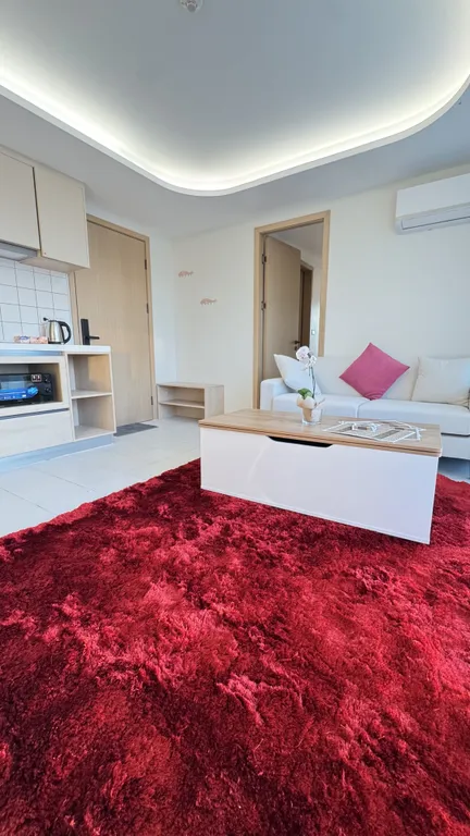 Двухкомнатная квартира у пляжа Камала с рабочим кабинетом, бассейном, залом