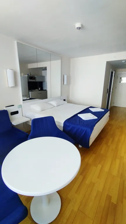 Высоко над Батуми: студия с видом на море, горы и город