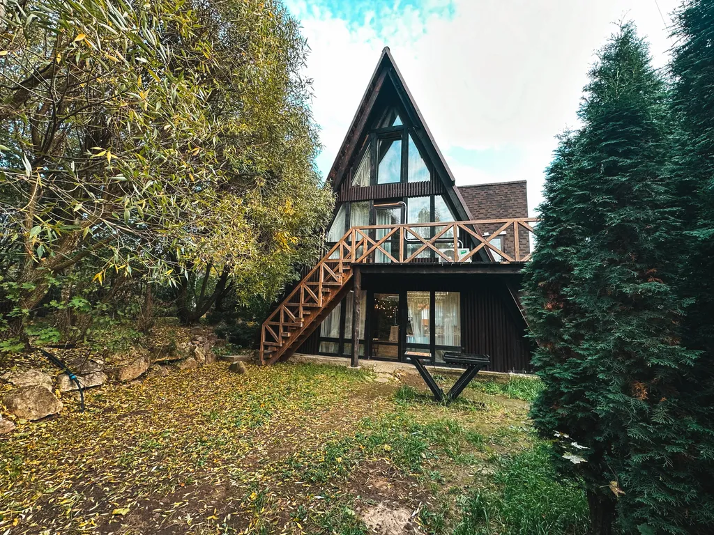 Треугольное Шале