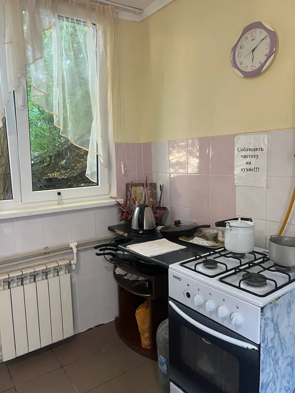 Номер с видом на хурму