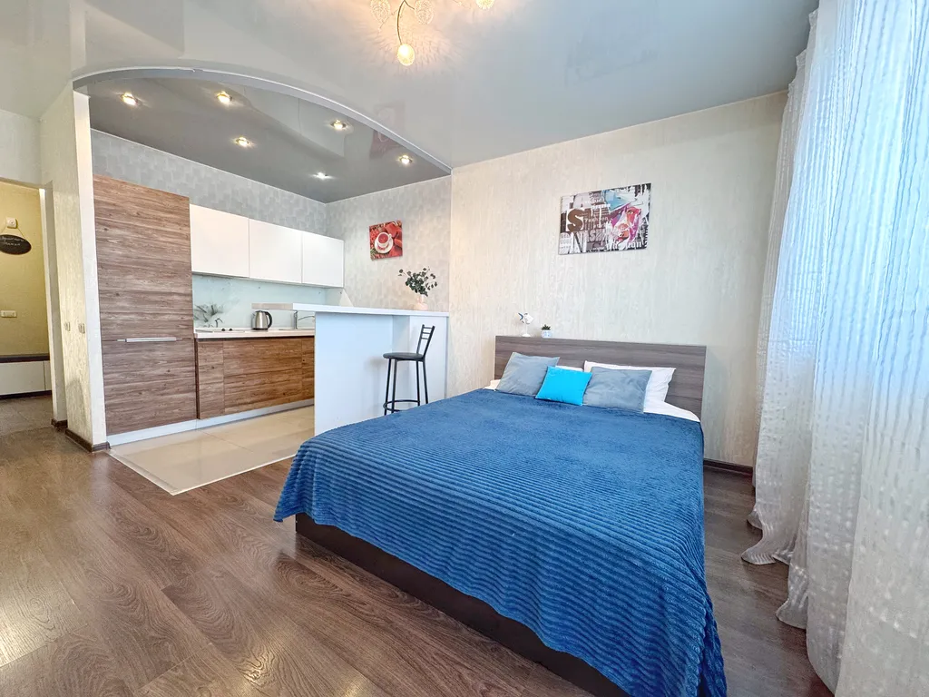 Стильная 1-комнатная квартира-студия в шаговой доступности от ЖД вокзала — аренда посуточно в Киров