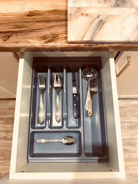 Комфортная квартира на берегу реки с живописным видом на горы