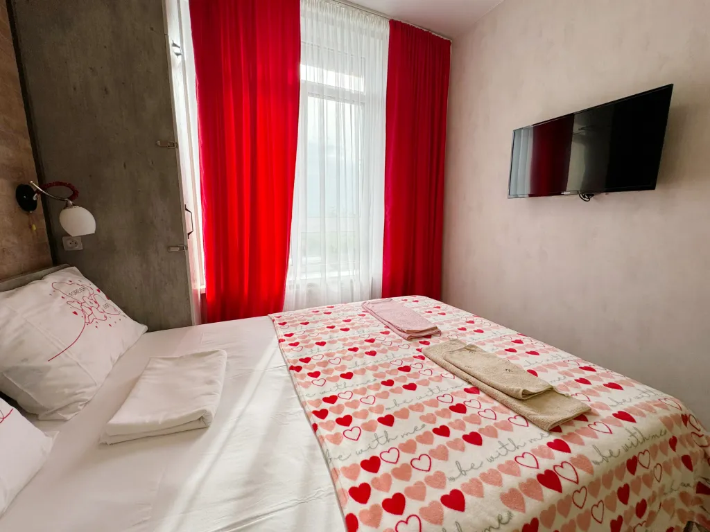 Уютная квартира в центре города Romantic house Red