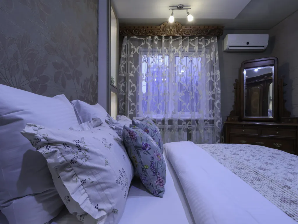 Квартира Просторная квартира возле театра Оперы и Балета — Астрахань