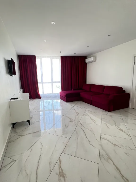 4-комнатная Квартира