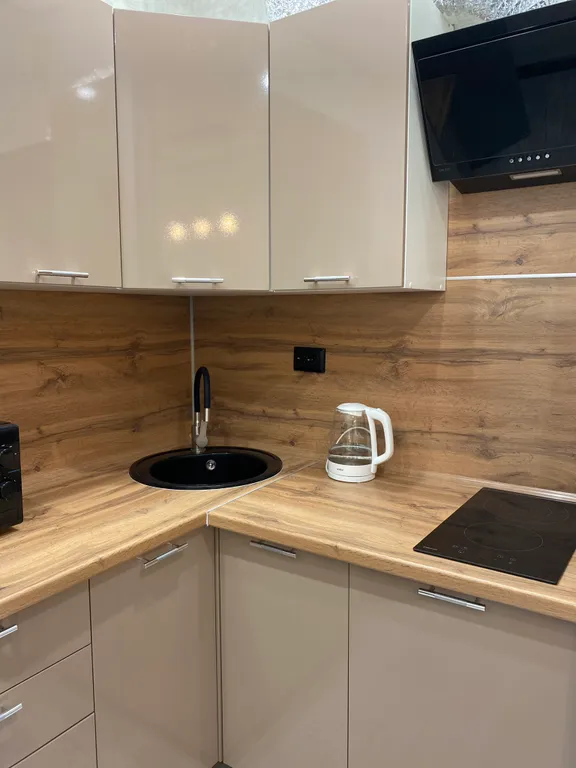 Уютная квартира с парящей кроватью