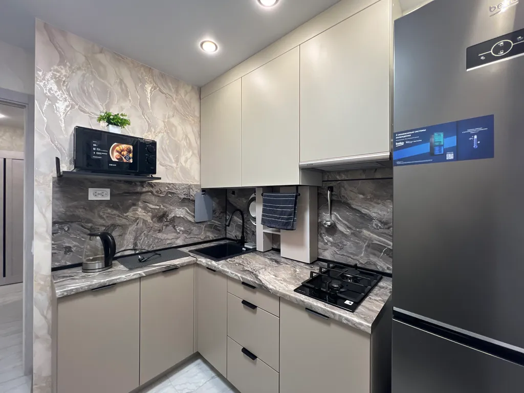 Квартира с новым ремонтом в самом центре города