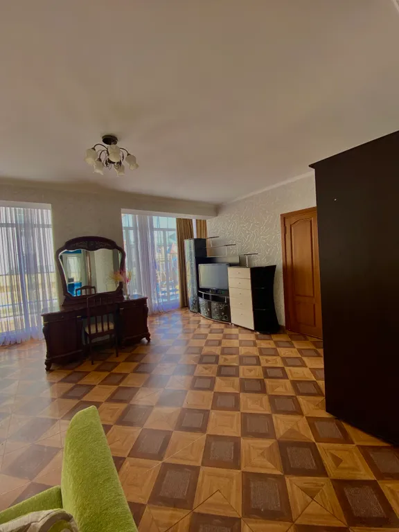 Апартаменты двухкомнатные с кухней