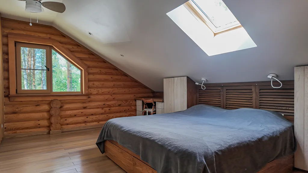 Новогодний дом в лесу