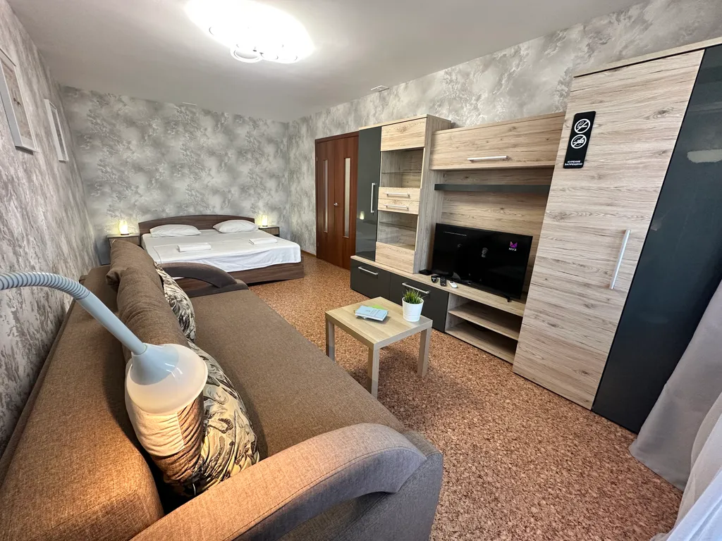 "В Гости!" на Пионерском 62 (1к квартира рядом с Сити-Молл)