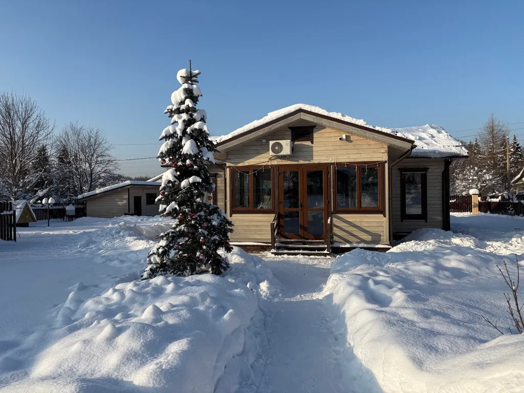 Русская усадьба с баней со швейцарским флёром