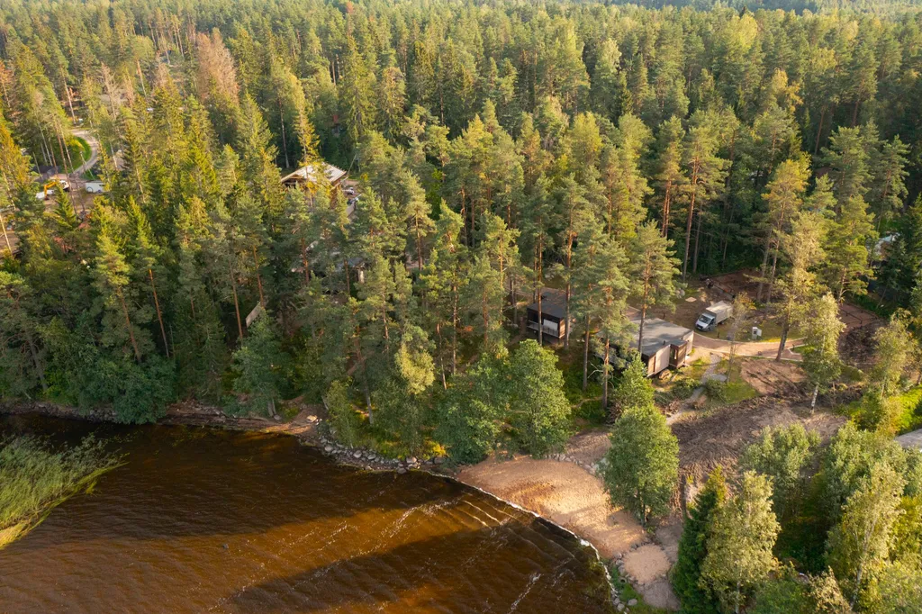 Коттедж Дом с одной спальней на 1 линии с видом на озеро — Приморск