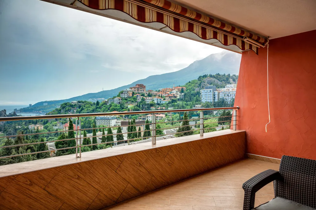 3-комнатная квартира с видом на море