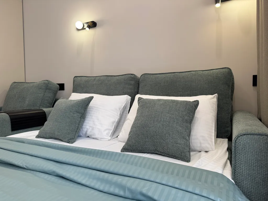 Апартамент с балконом