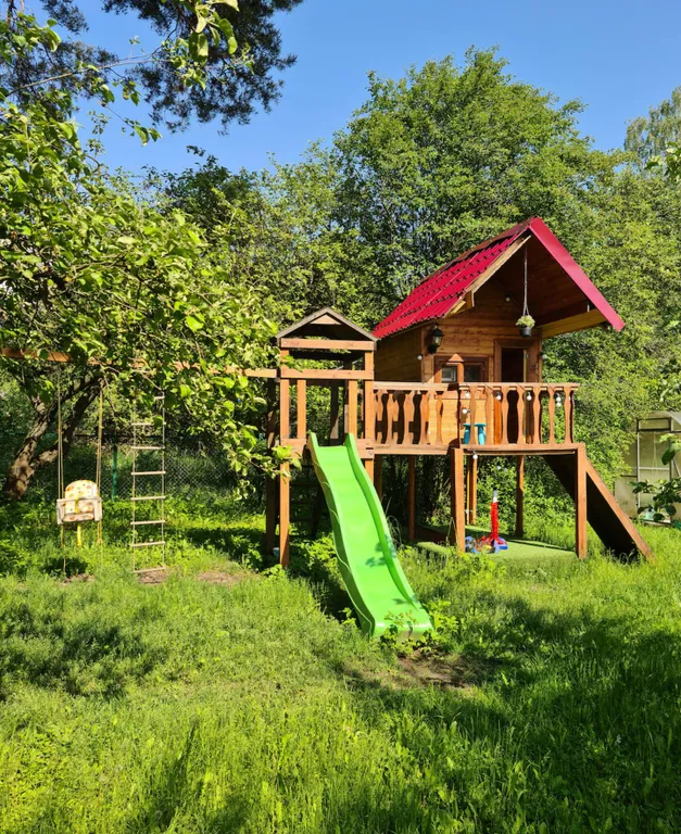 Уютный дом в рядом с лесом