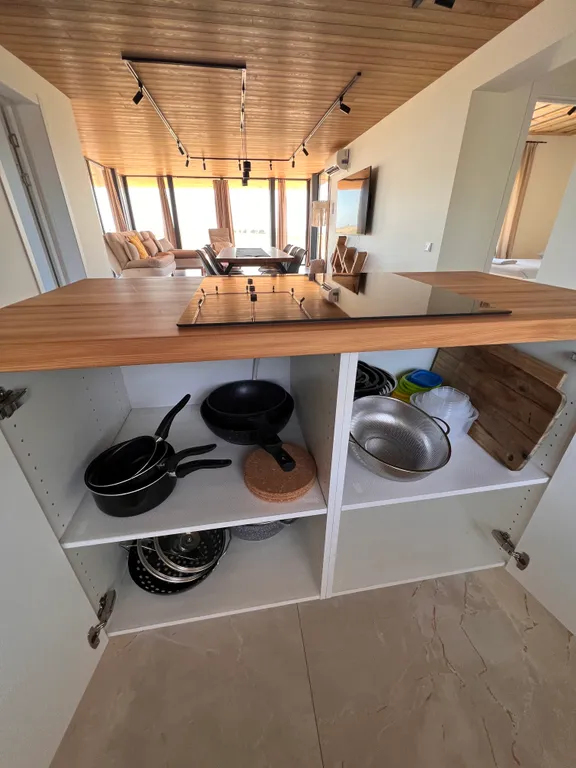 Вилла с видом на море