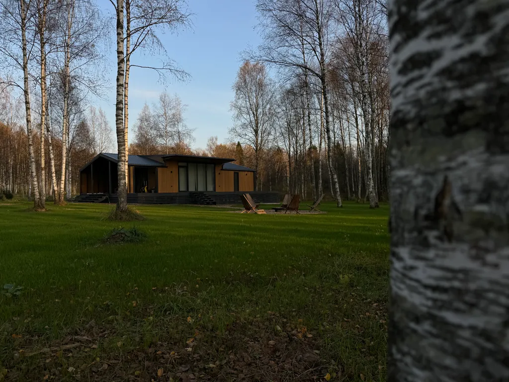 Дом у лесного озера с баней и чаном под Переславлем-Залесским