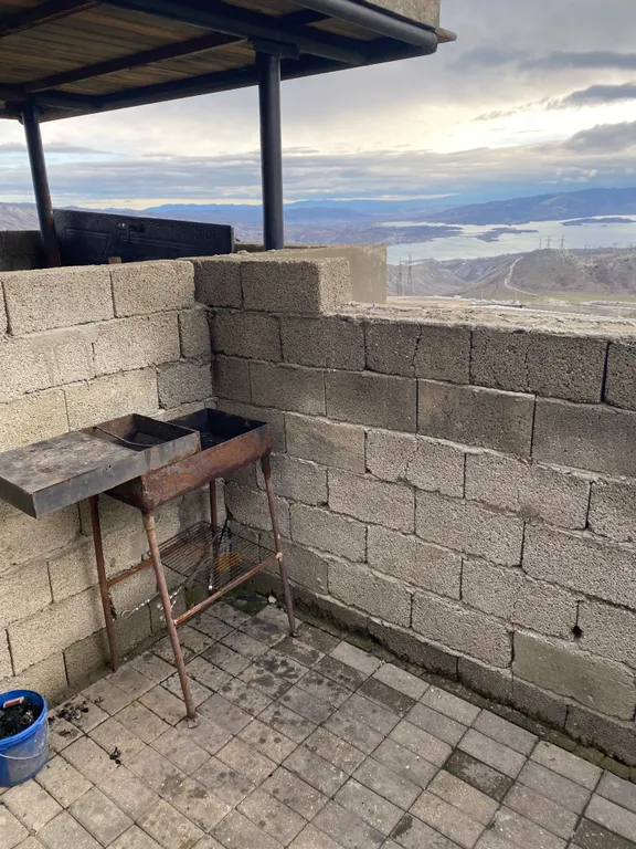 Дом с видом на горы