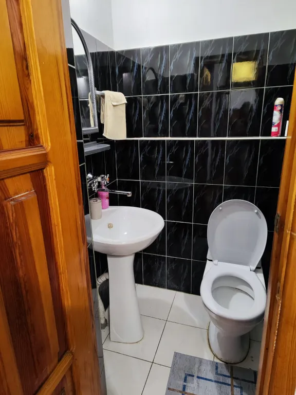 Квартира 3-комнатная Квартира — Евпатория