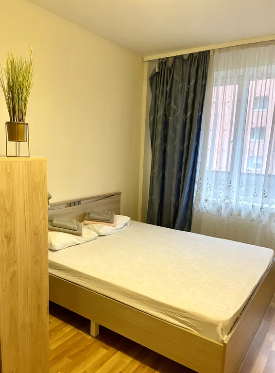 Уютная квартира недалеко от Аквапарка и Ледового дворца — аренда посуточно в Псков