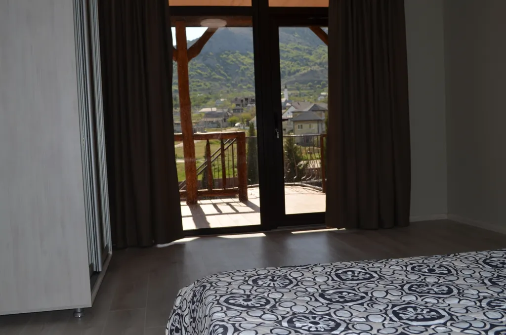 Уютный коттедж в тихом, живописном месте с прекрасным видом