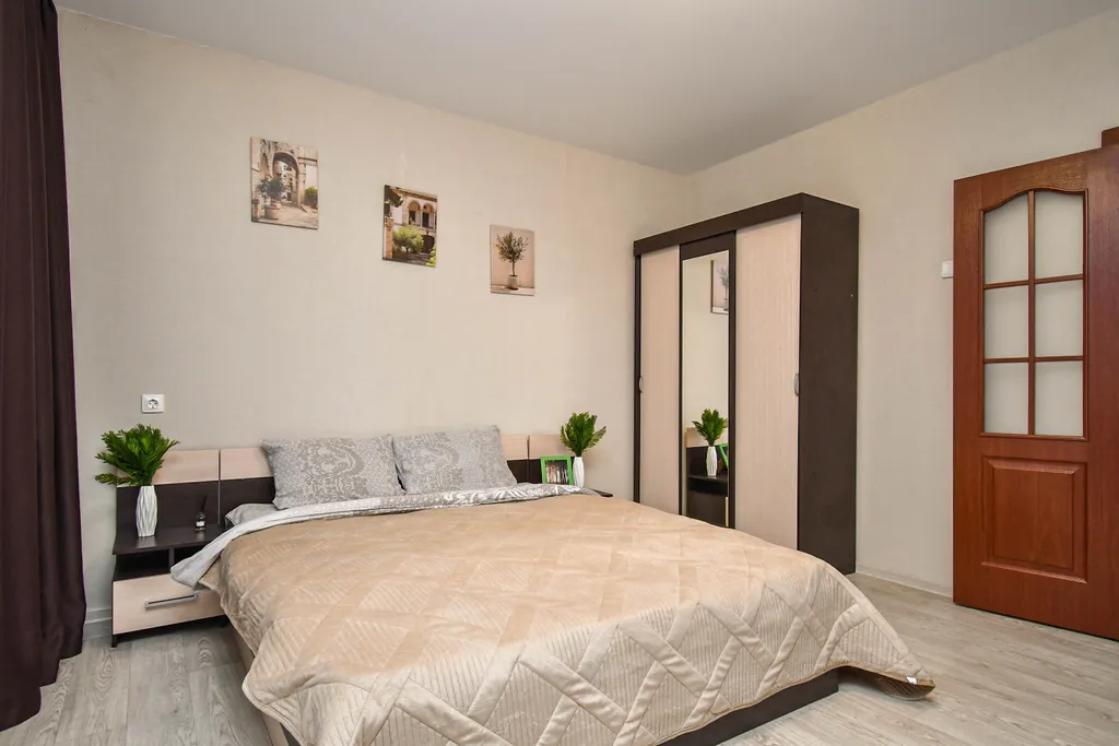 Квартира Просторная квартира возле ТРЦ Планета — Красноярск