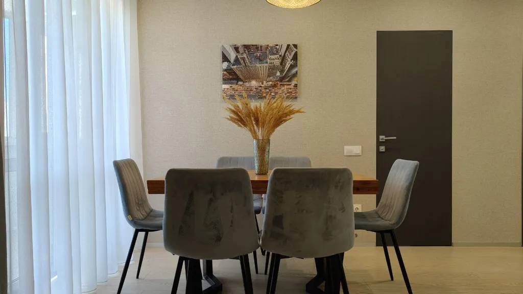 Просторная квартира с двумя спальнями в центре