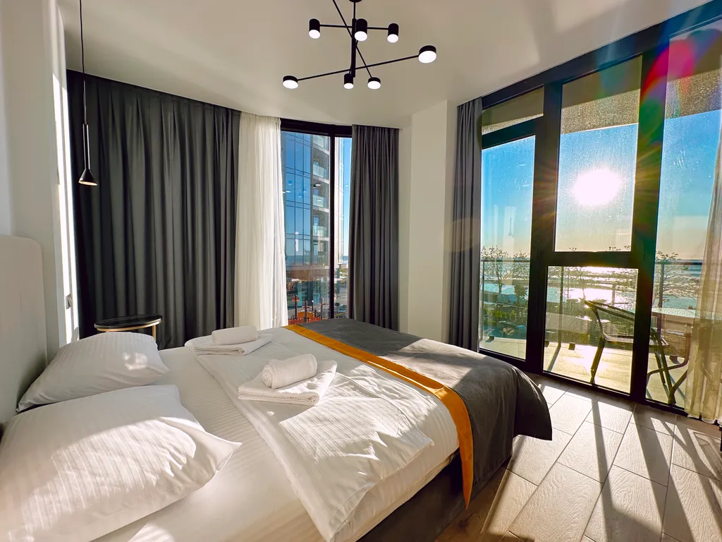 Просторная 3-комнатная квартира, шикарный вид на море