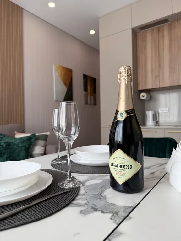 Апартаменты В Изумрудном Городе с дизайнерским ремонтом