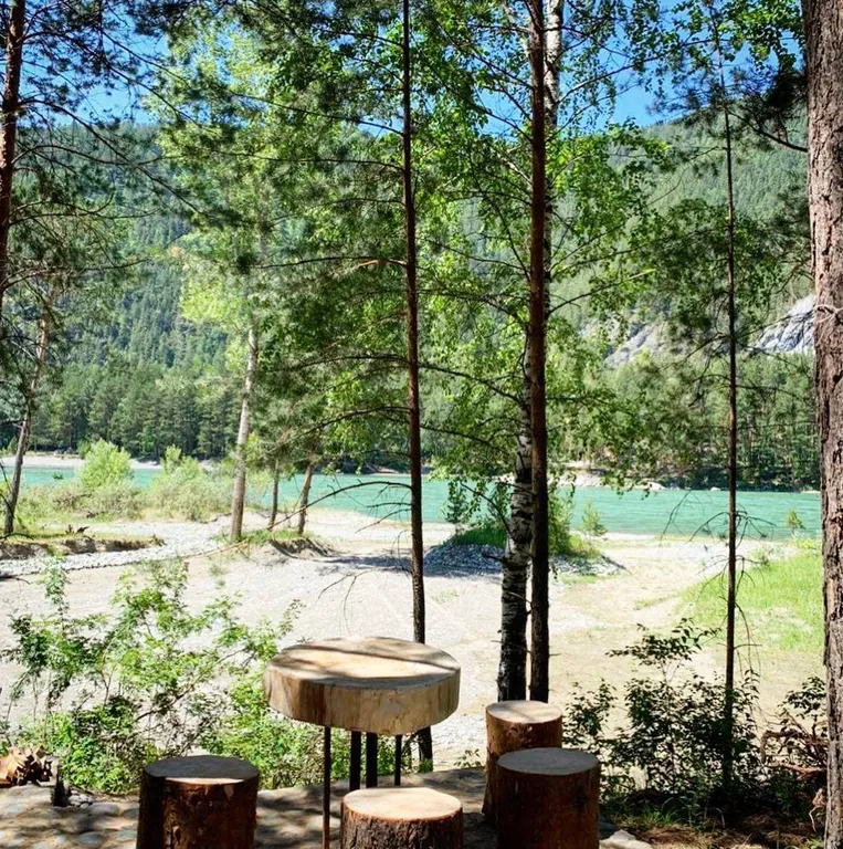 Дом с панорамными окнами на Катунь и Тавдинские пещеры