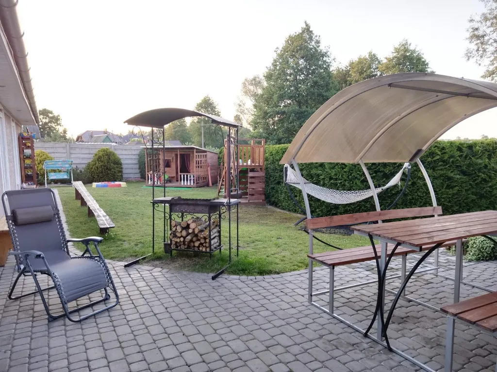 Апартаменты с баней и детской площадкой в пригороде Бреста