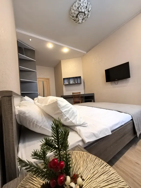 Евродвушка на набережной с видом на Собор для четверых