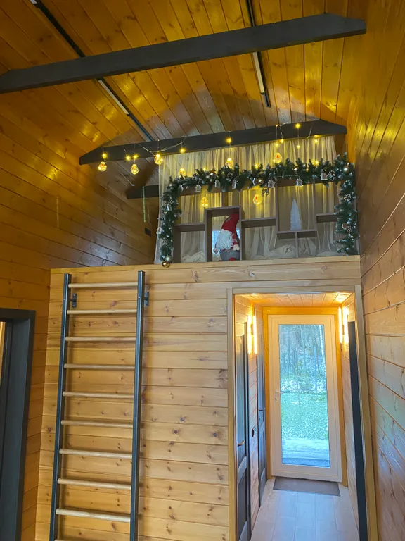 Современный барнхаус у леса рядом с городом