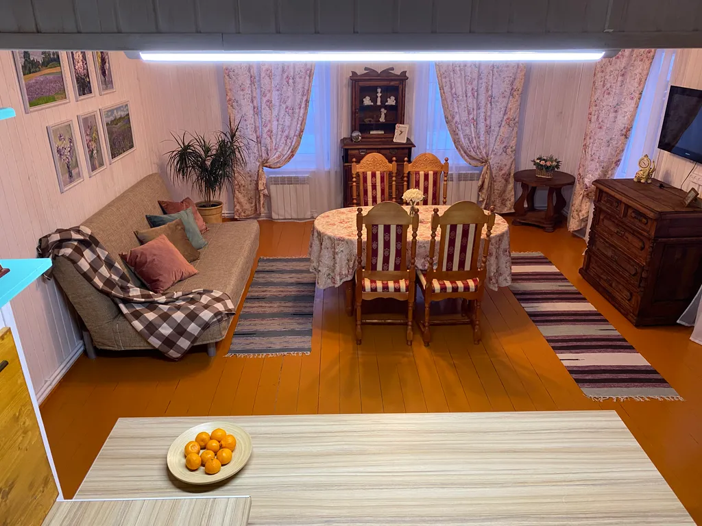 Дом на набережной