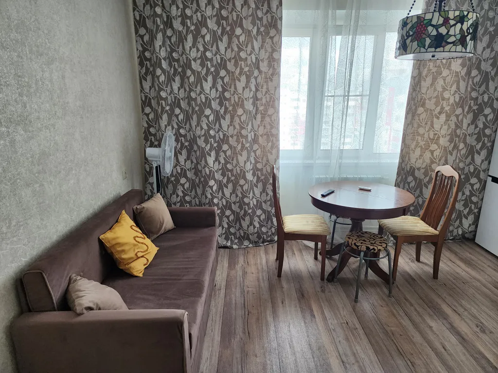 Уютная двухкомнатная квартира с видом на город