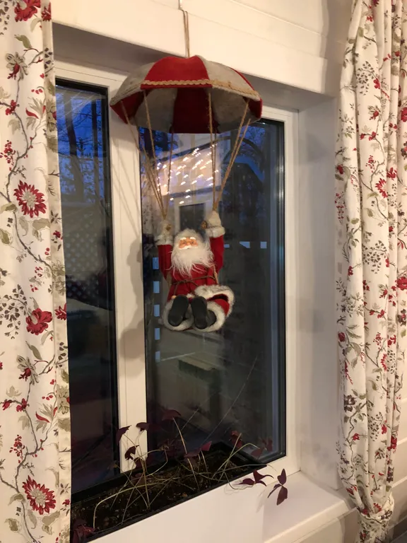 Дом у пруда