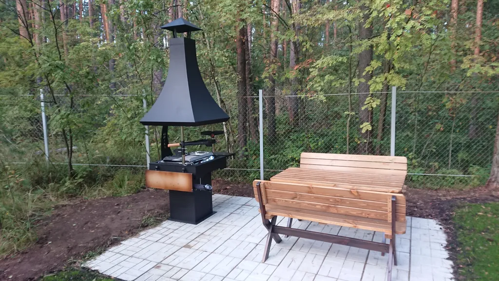 Уютный домик в сосновом бору