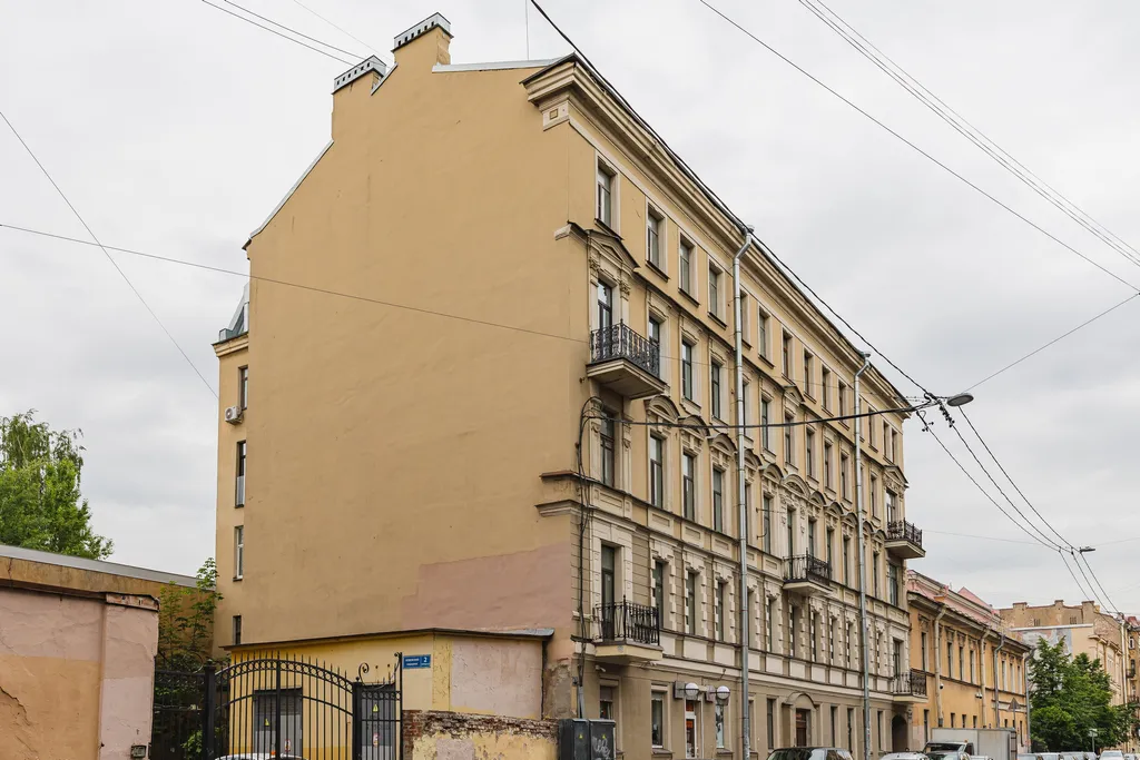 Квартира Квартира Уникальная студия с садом в самом центре — Санкт-Петербург
