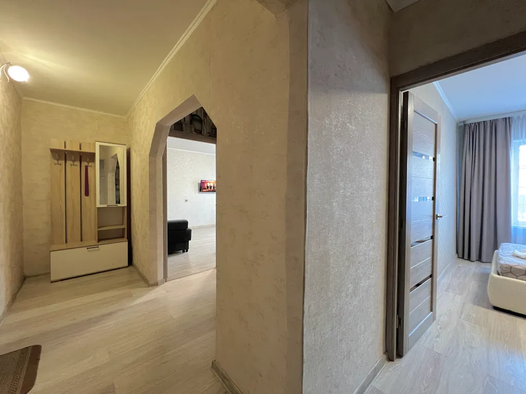 Полноценная двушка у жд вокзала, не берем оплату за финальную уборку