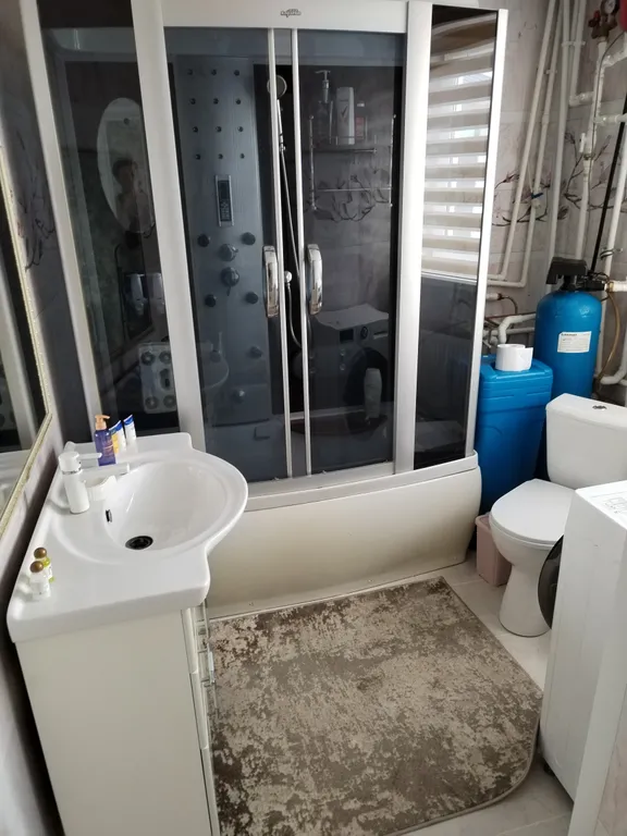 Уютный загородный дом у озера, с баней, для отдыха и праздника