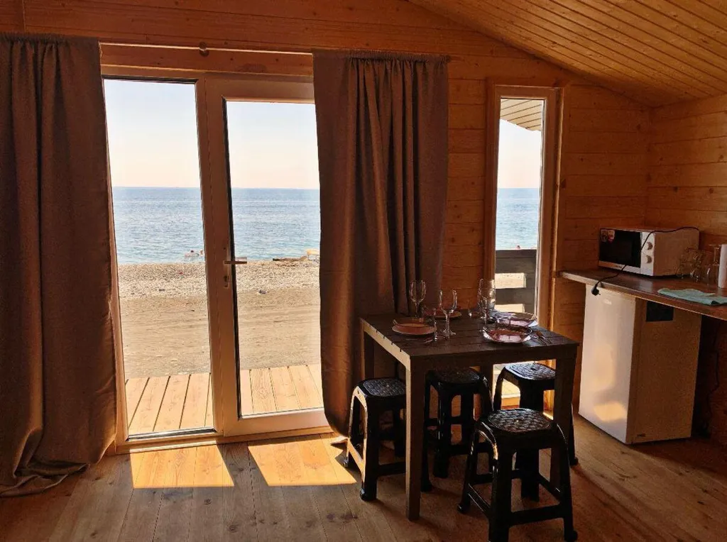 Коттедж Коттеджи у моря — Сухум