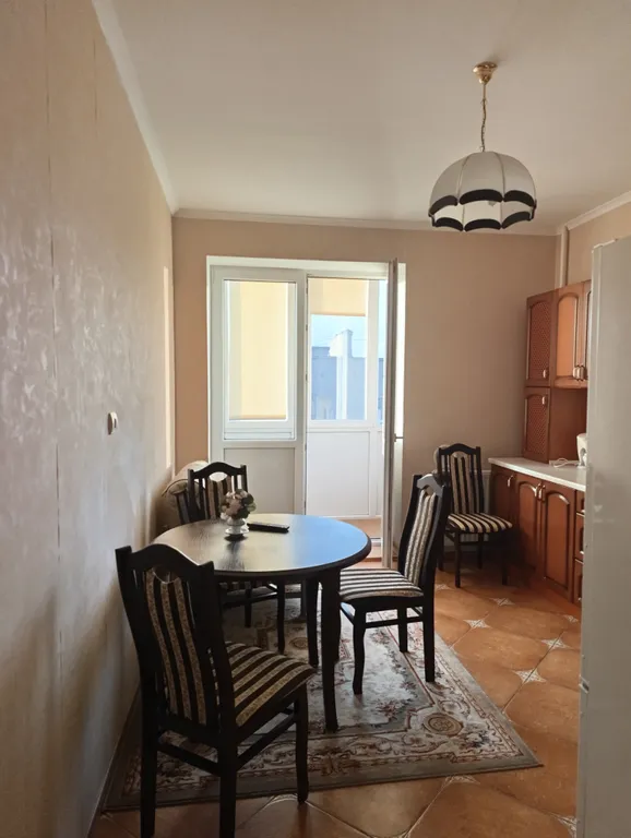 Просторная ухоженная квартира в 6 минутах до моря