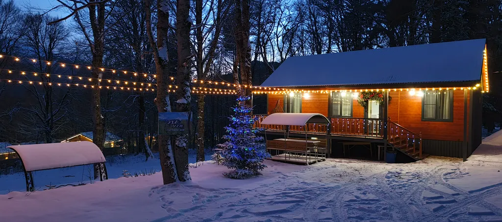 Коттедж с видом на горы (3 спальни)