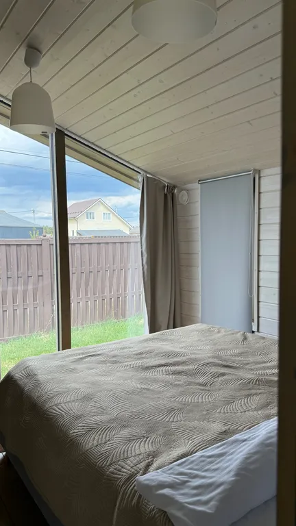 Панорамный дом с камином в престижном поселке