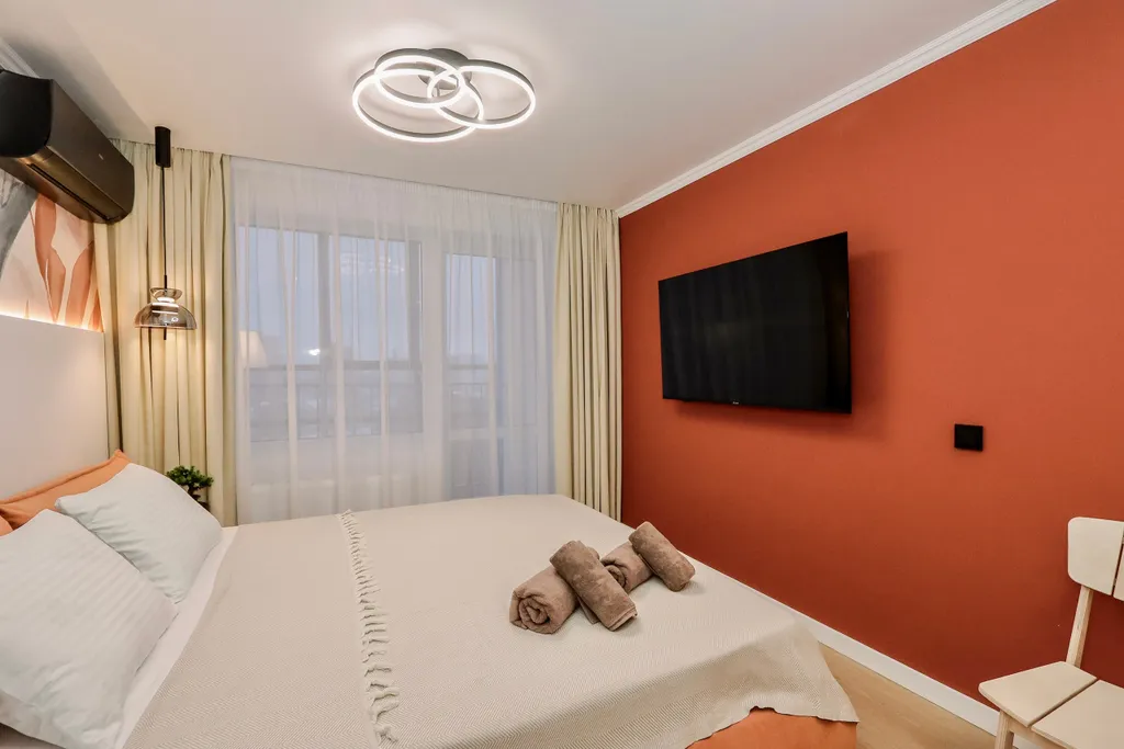 Дизайнерская студия премиум-класса c великoлепным видом для двоиx