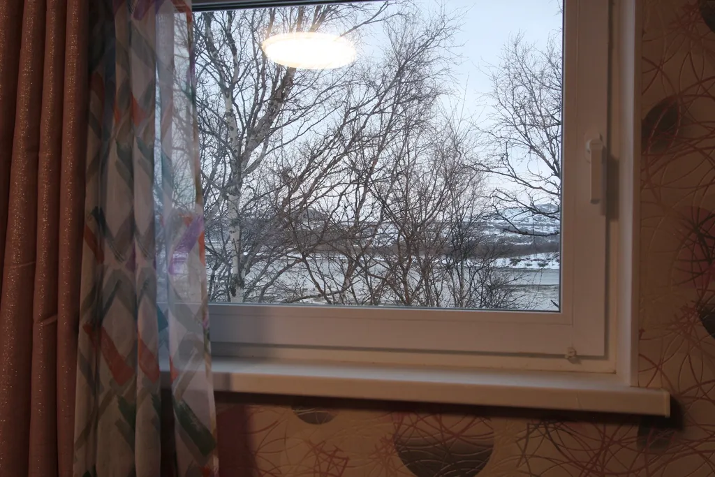 Гостевой уютный дом Соль Севера с баней на берегу залива Ура