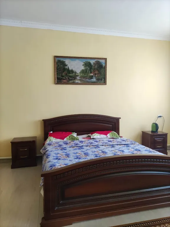 Просторная комната площадью  35 кв