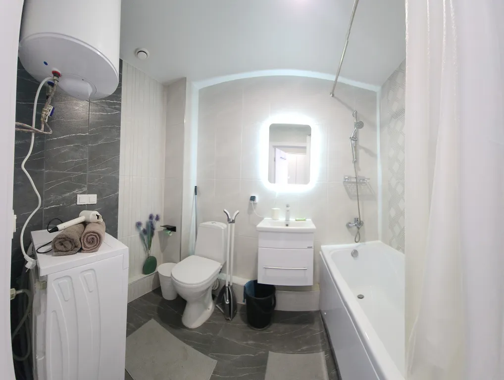 Студия с видом на бассеин