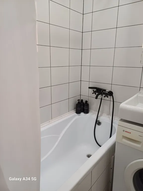 Уютная двухкомнатная квартира рядом с парком Галицкого