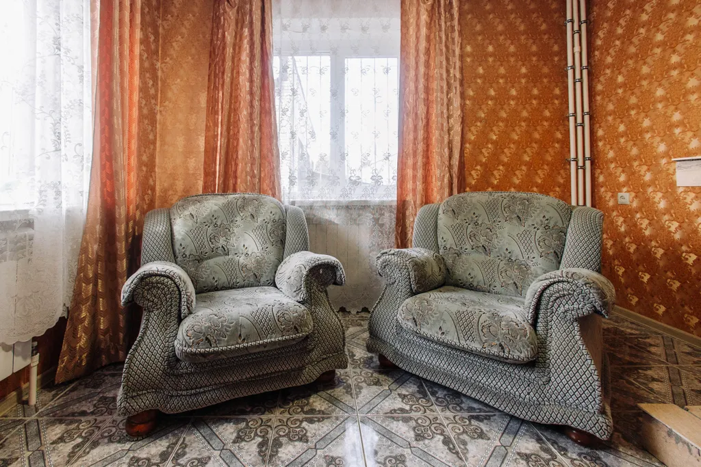 Коттедж в центре города с камином, аэрохоккеем, спортзалом и библиотекой